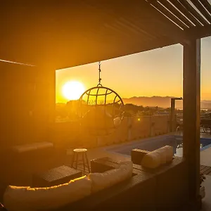 Casa de hóspedes Bangalôs Do Rosa Com Vista Panorâmica - Bangalôs Com Hidromassagem, Lareira E Piscina